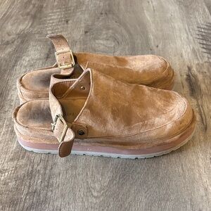 Women's Tan Suede Slip-On Shoes